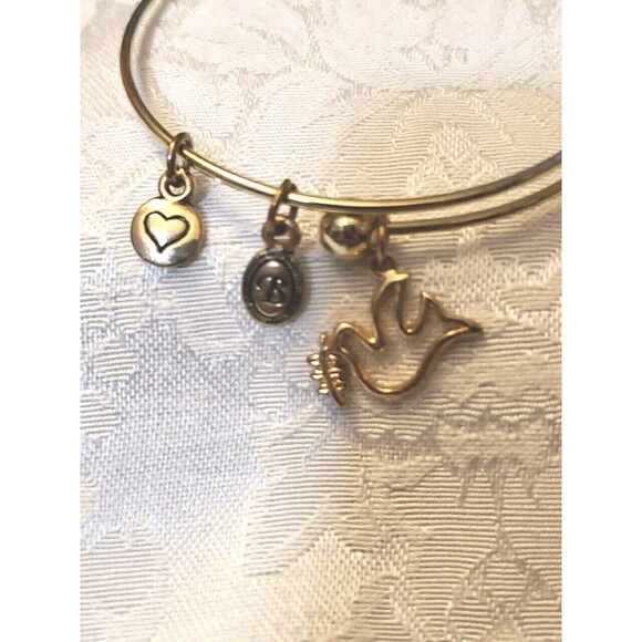 Brighton Slide Charm Bangle Bracelet Gold Tone Expandable Dove Heart Peace Bird - Picture 2 of 3